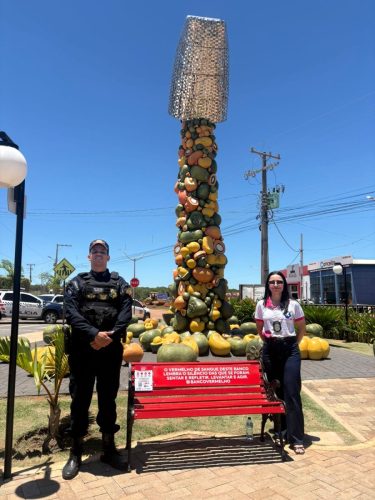 banco-vermelho-Pontal-2