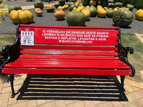 banco-vermelho-Pontal-3